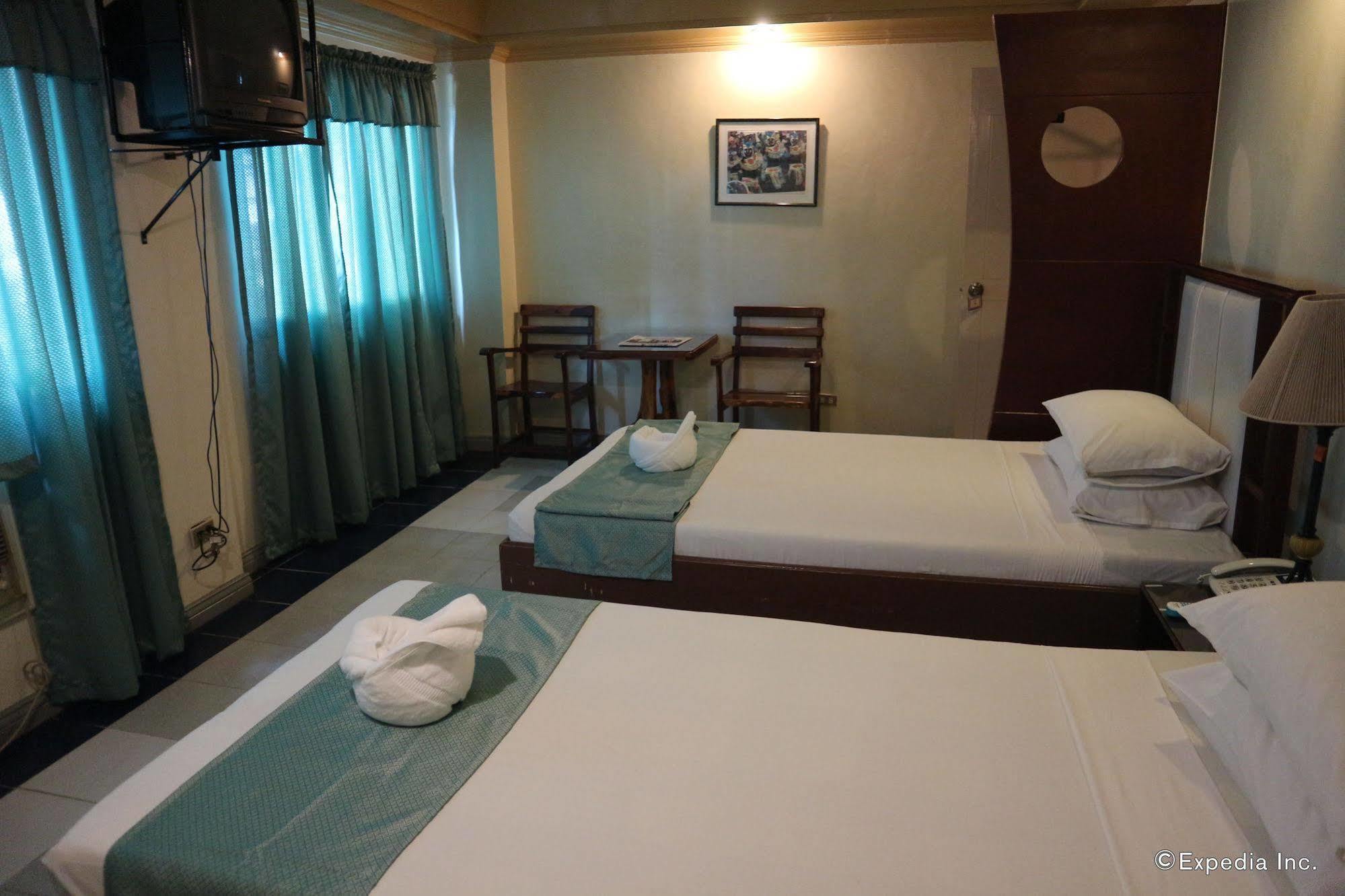 La Esperanza Hotel Kalibo Bagian luar foto